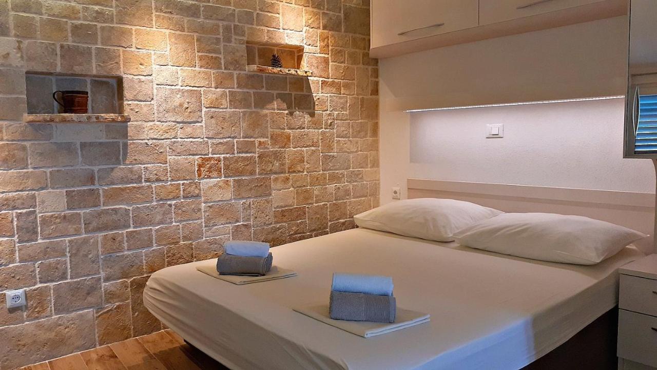 Appartamento Stone House Bonaca Baška Voda Esterno foto