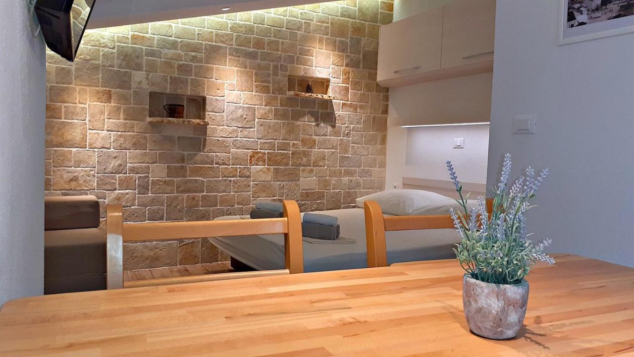 Appartamento Stone House Bonaca Baška Voda Esterno foto